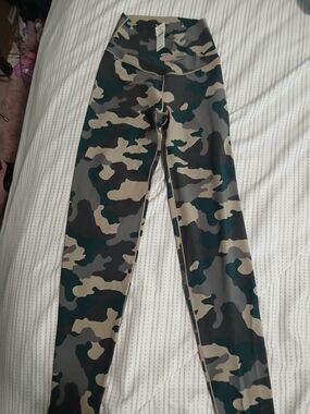 aerie Camo High-Waist Leggings in Green, Gray, Black